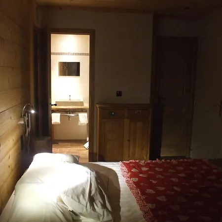 Hotel Accueil Savoyard 3*